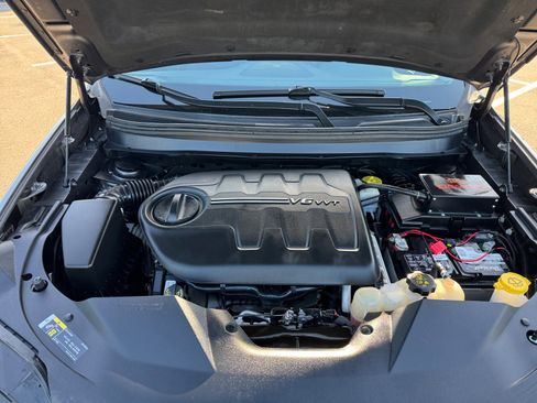 Used 2021 Jeep Cherokee Trailhawk w/ Technology Group image 21