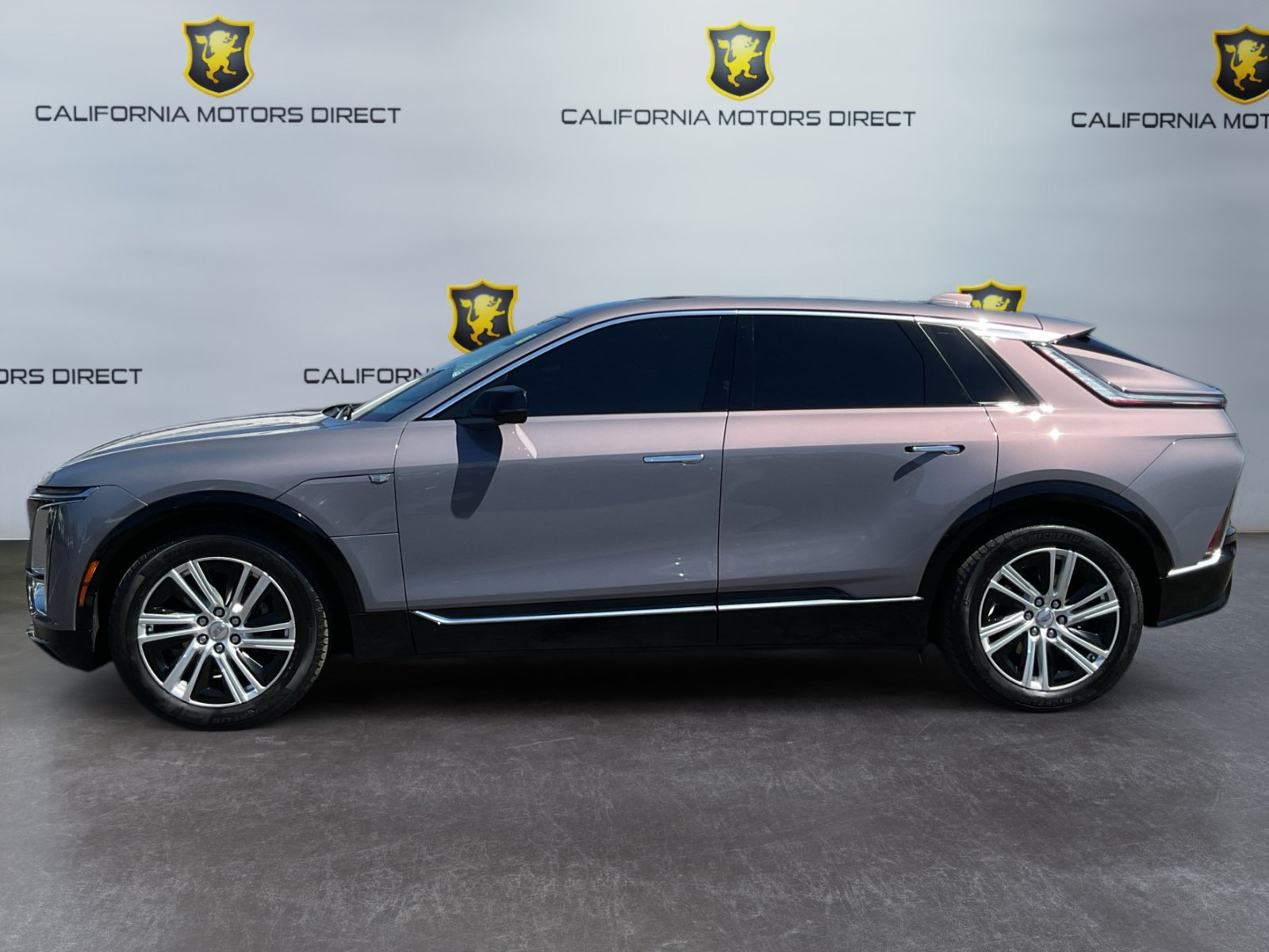 Used 2024 Cadillac Lyriq Tech RWD image 8