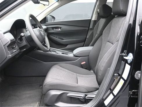 Used 2025 Honda Accord LX image 21