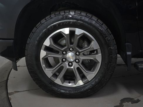 Used 2023 Chevrolet Silverado 1500 High Country image 25