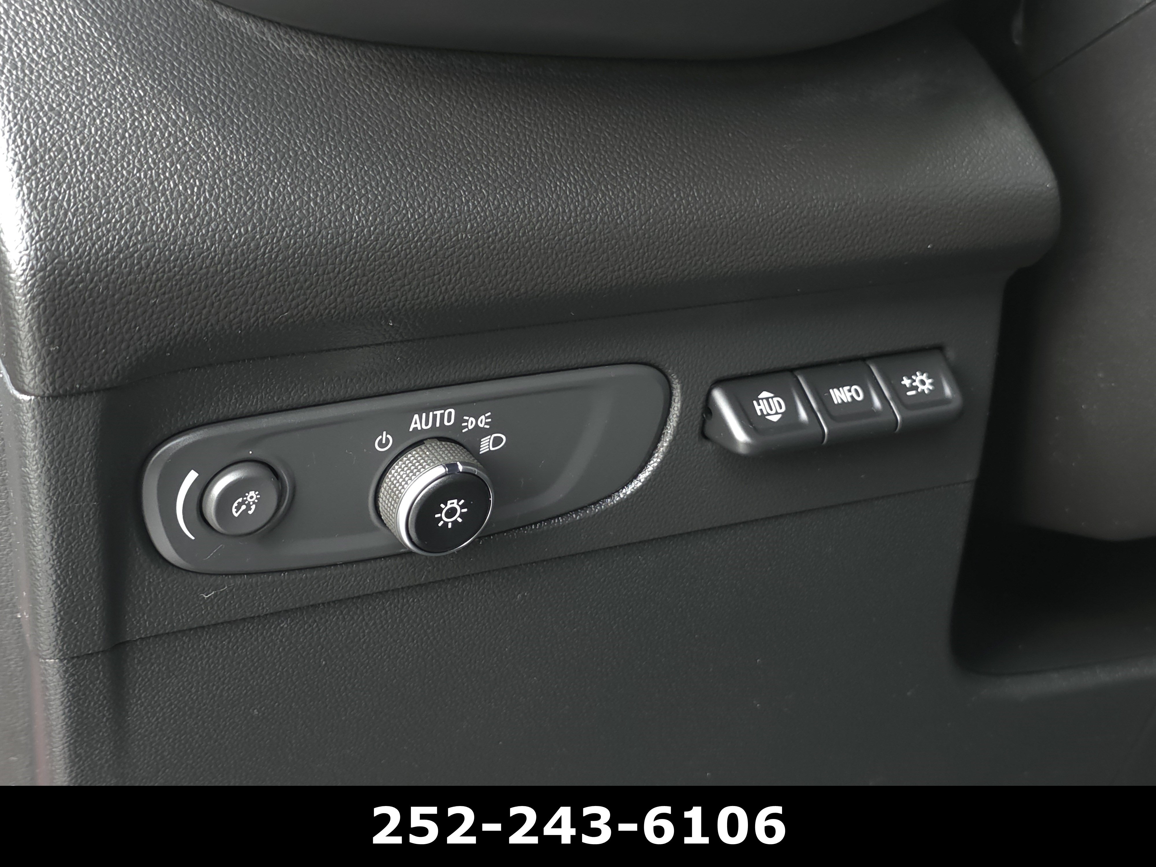 Used 2023 Buick Envision Avenir FWD image 26