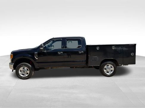 Used 2017 Ford F250 XLT w/ XLT Value Package AWD/4WD image 6