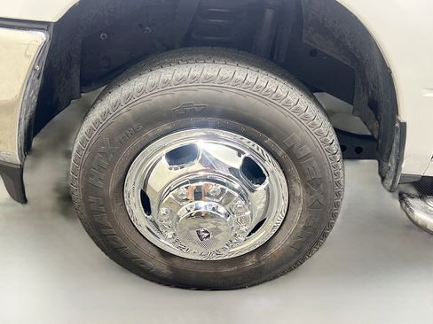 Used 2023 RAM 3500 Big Horn w/ Level 1 Equipment Group image 13