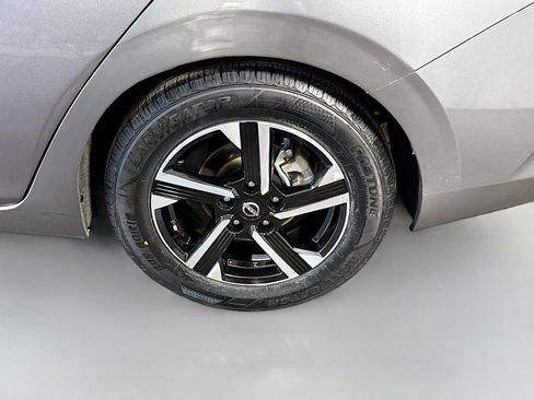 Used 2025 Nissan Sentra SV FWD image 37