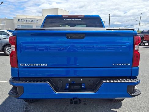 Used 2022 Chevrolet Silverado 1500 Custom AWD/4WD image 5