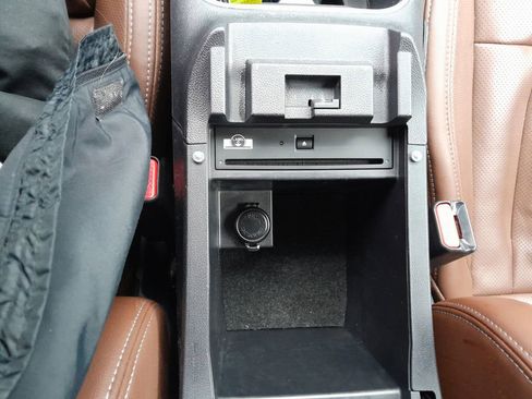 Used 2020 Subaru Outback Touring AWD/4WD image 29