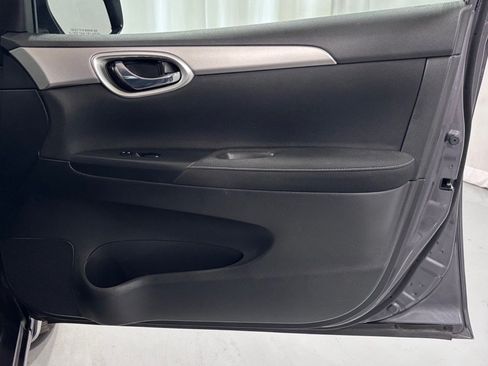 Used 2015 Nissan Sentra SV w/ Navigation Package FWD image 20