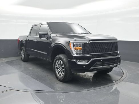 Used 2021 Ford F150 Lariat w/ Trailer Tow Package AWD/4WD image 8