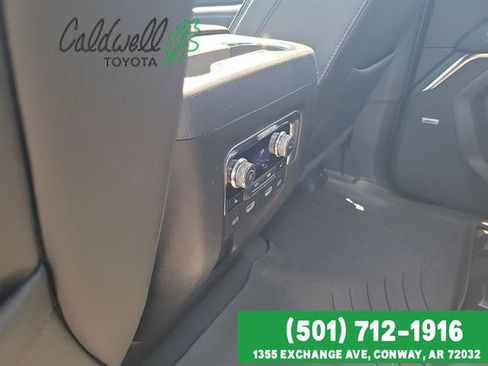 Used 2024 GMC Yukon XL Denali w/ Denali Reserve Package AWD/4WD image 25