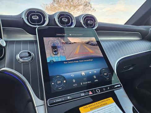 Used 2026 Mercedes-Benz GLC 300 image 31