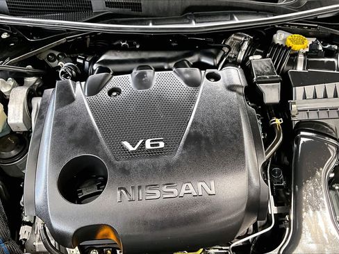 Used 2023 Nissan Maxima SR w/ Sport Mat Group FWD image 33