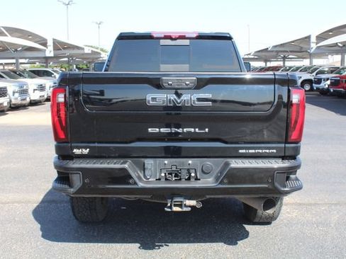 Used 2024 GMC Sierra 2500 Denali Ultimate w/ Max Trailering Package AWD/4WD image 4