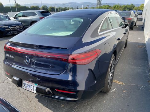 Used 2022 Mercedes-Benz EQS 450+ Sedan image 3