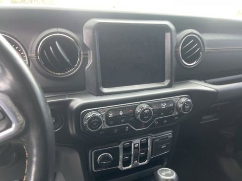 Used 2021 Jeep Wrangler Unlimited Sahara image 7