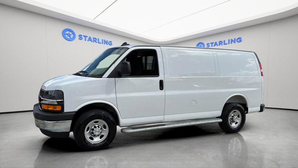Used 2025 Chevrolet Express 2500 w/ Driver Convenience Package RWD image 2