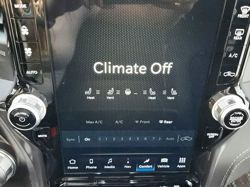 Used 2024 RAM 1500 Limited image 31