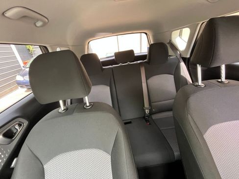 Used 2025 Kia Soul LX w/ LX Technology Package image 32