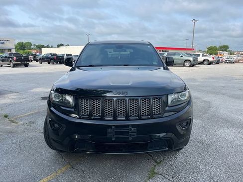 Used 2015 Jeep Grand Cherokee Altitude AWD/4WD image 8