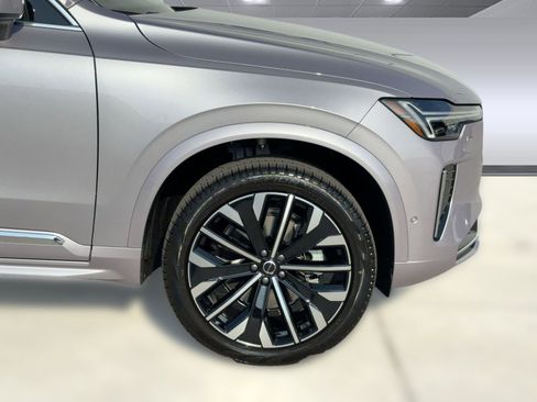 New 2026 Volvo XC90 B6 Plus w/ Protection Package Premier AWD/4WD image 11