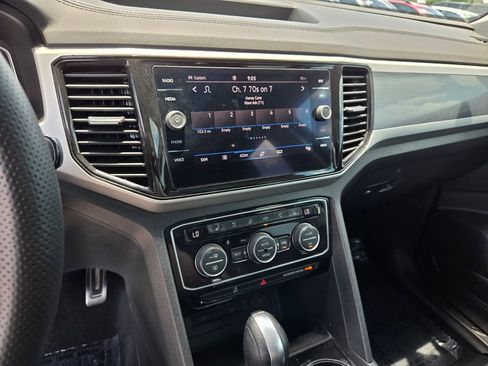 Used 2021 Volkswagen Atlas SEL Premium AWD/4WD image 25