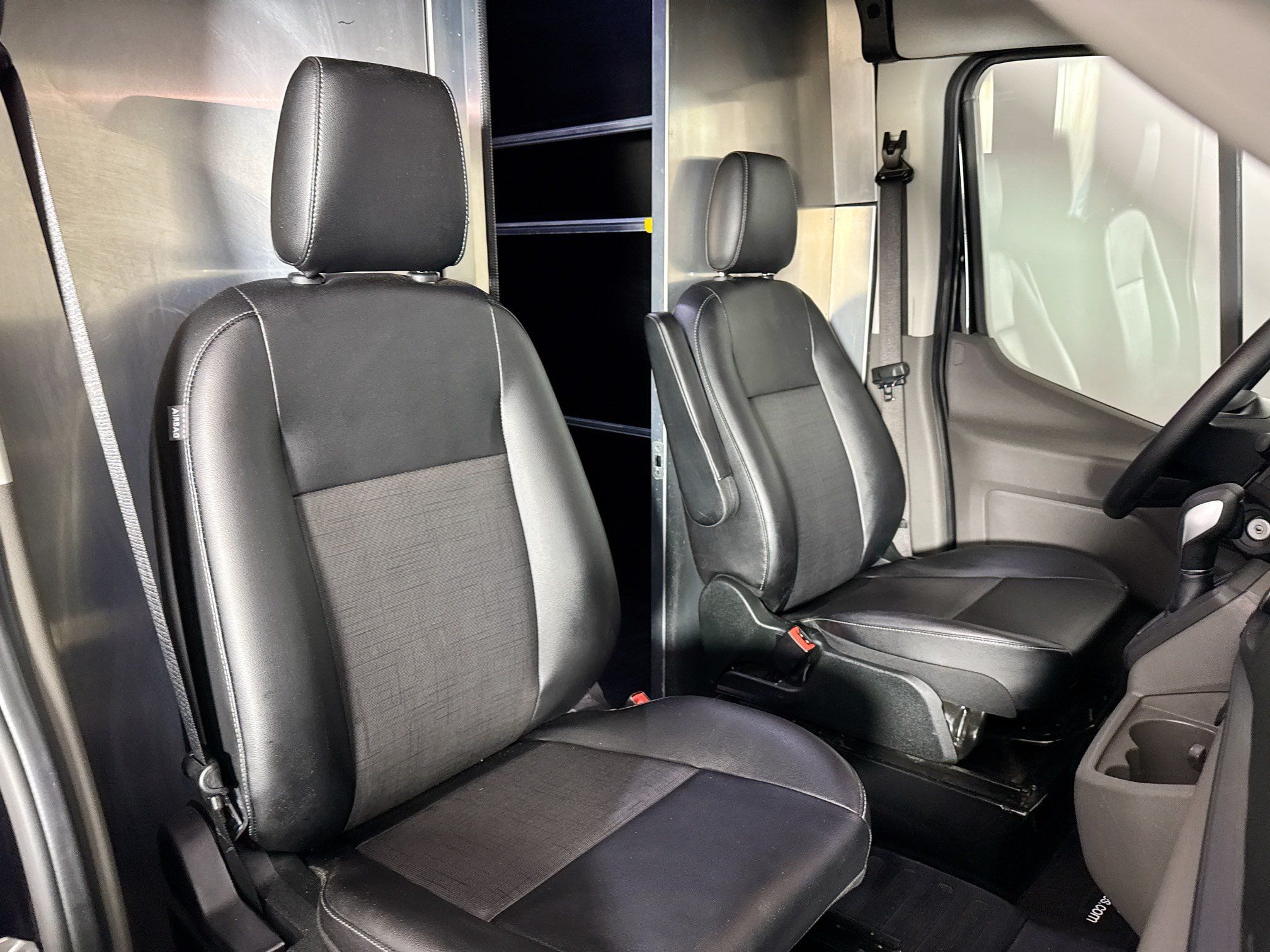 Used 2023 Ford Transit 250 148 High Roof Extended w/ Load Area Protection Package RWD image 36