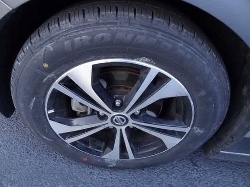 Used 2022 Nissan Sentra SV image 12