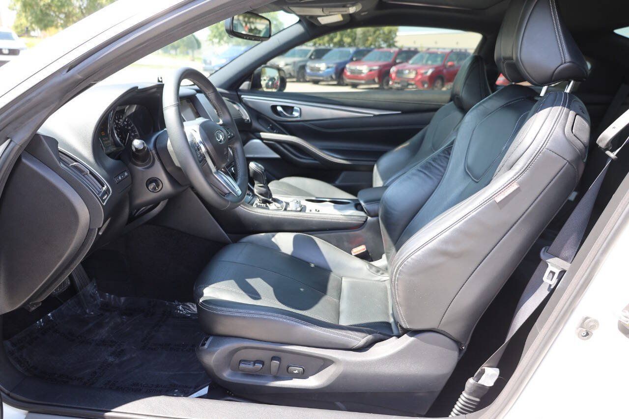 Used 2020 INFINITI Q60 3.0t Luxe w/ Essential Package AWD/4WD image 13