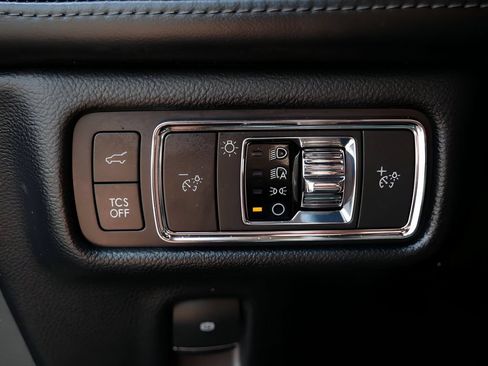 Used 2021 Lincoln Nautilus Reserve w/ Equipment Group 201A AWD/4WD image 17