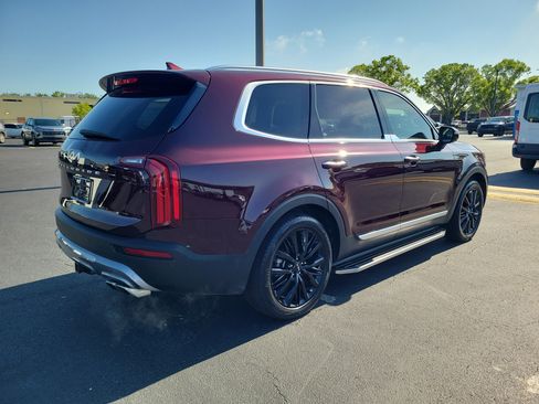 Used 2022 Kia Telluride SX w/ Towing Package FWD image 4