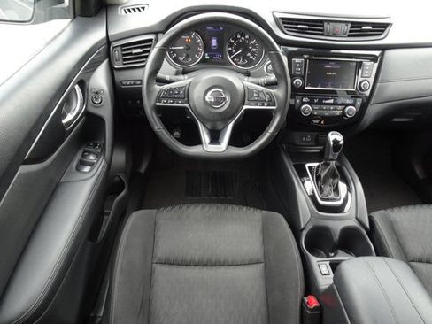 Used 2020 Nissan Rogue SV AWD/4WD image 14