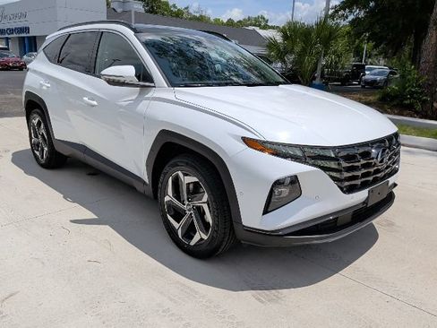 Certified 2024 Hyundai Tucson Limited AWD/4WD image 2