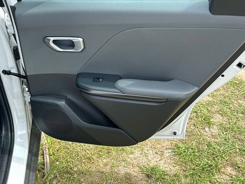 New 2026 Kia K4 FWD image 15
