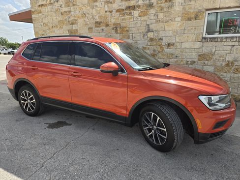 Used 2019 Volkswagen Tiguan SE FWD image 21