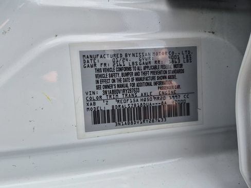 Used 2024 Nissan Sentra SR w/ SR Premium Package FWD image 32