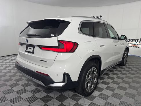 Used 2025 BMW X1 xDrive28i AWD/4WD image 7