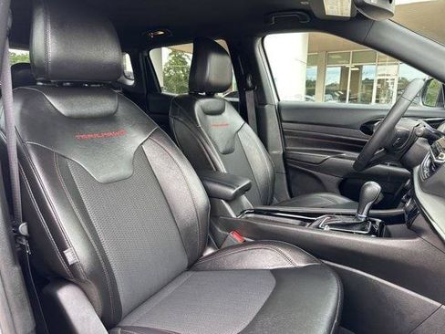 Certified 2025 Jeep Compass Trailhawk AWD/4WD image 41