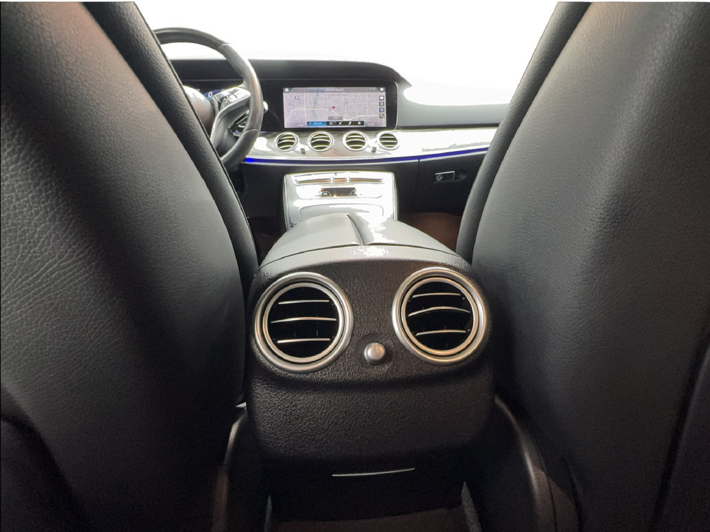 Used 2022 Mercedes-Benz E 350 Sedan image 40