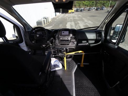 Used 2023 RAM ProMaster 2500 image 18