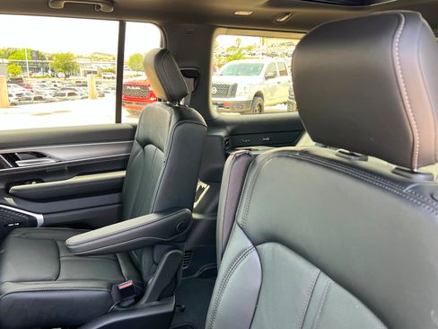 New 2026 Jeep Grand Wagoneer 4WD w/ Premium Group I image 20