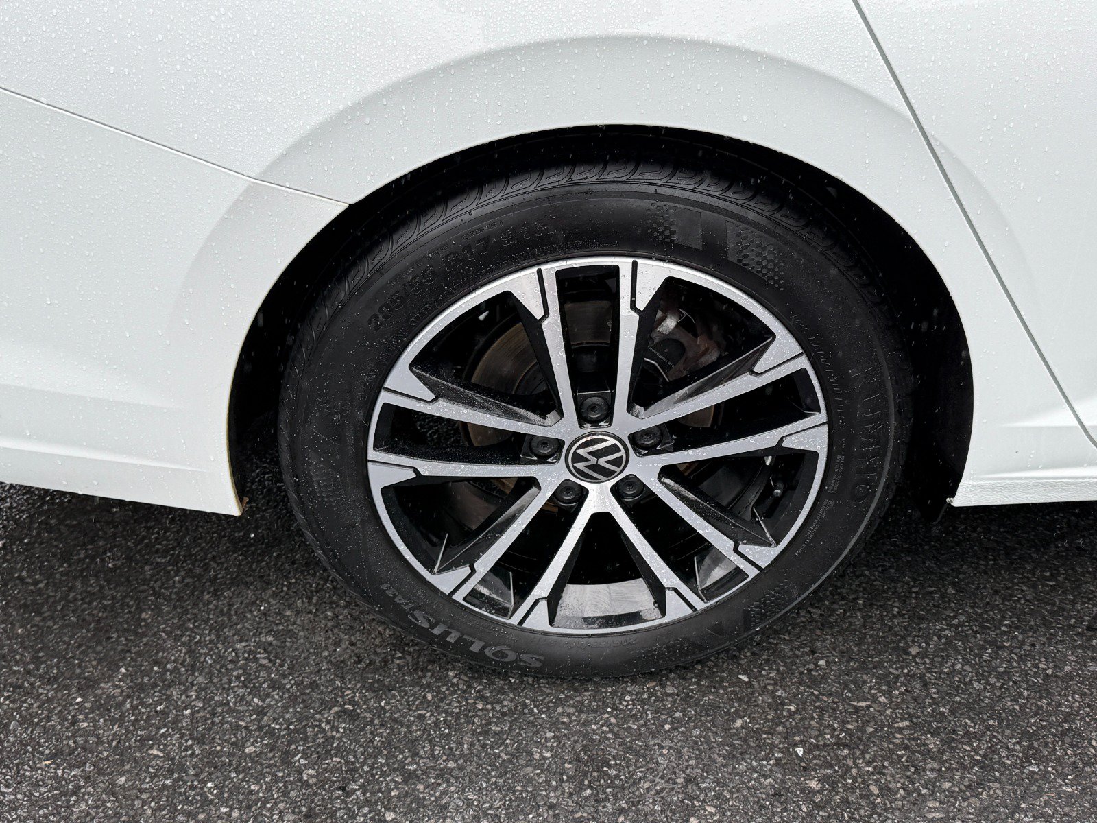 Used 2025 Volkswagen Jetta Sport FWD image 11