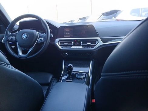 Used 2022 BMW 330i Sedan w/ Premium Package RWD image 12