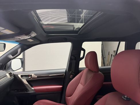 Used 2021 Lexus GX 460 Premium image 12