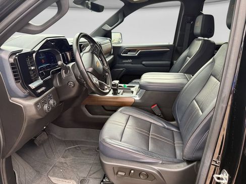 Used 2023 Chevrolet Silverado 1500 High Country w/ High Country Premium Package AWD/4WD image 20