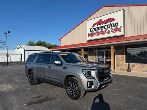 Used 2023 GMC Yukon XL AT4 w/ AT4 Premium Package AWD/4WD image 1