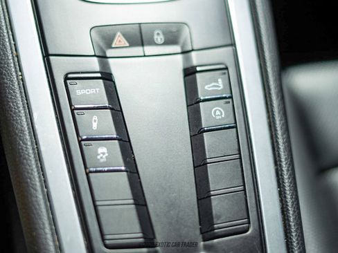 Used 2013 Porsche 911 Carrera RWD image 32