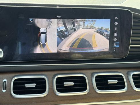 Used 2020 Mercedes-Benz GLS 450 4MATIC image 26
