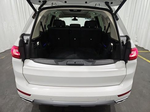 Used 2020 BMW X7 xDrive40i w/ Cold Weather Package image 13