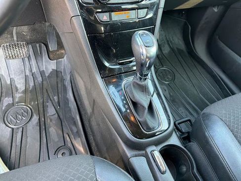 Used 2020 Buick Encore Preferred image 19