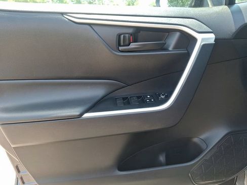 Certified 2025 Toyota RAV4 LE AWD/4WD image 12