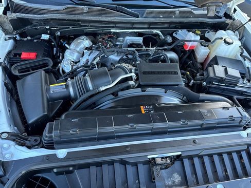 Used 2025 Chevrolet Silverado 2500 LT image 23